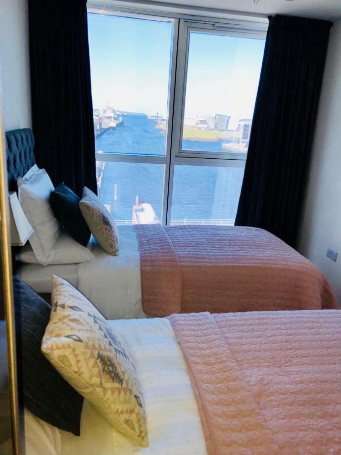 Luxury 2 Bedroom Apartment In Prime City Location Belfast Bagian luar foto