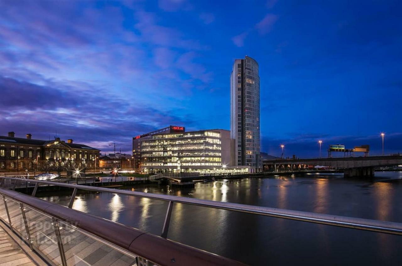 Luxury 2 Bedroom Apartment In Prime City Location Belfast Bagian luar foto
